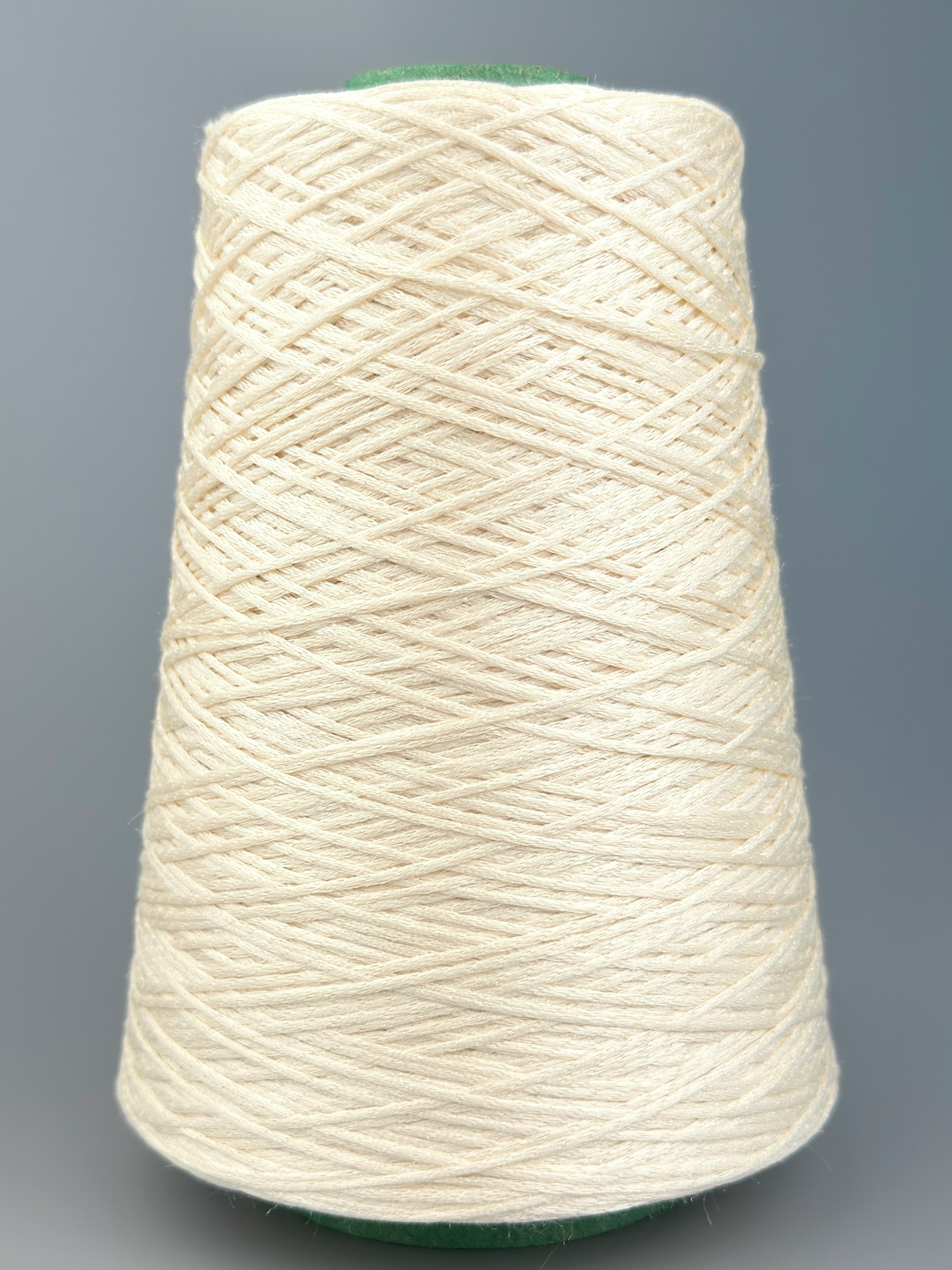 Botto Giuseppe Art. Silkid Nm 2/120 × 12 – 75 % Seide 25 % Super Kid Mohair Kettchengarn col. Elfenbeinweiss foto 2
